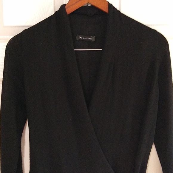 Express wrapped Cardigan 100 merino wool size small - Picture 2 of 11